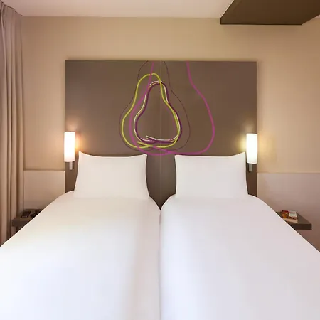 Ibis Styles Lleida 2*