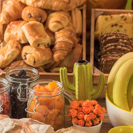 Ibis Styles Torrefarrera Hotel 2*