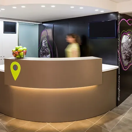 Hotel Ibis Styles Torrefarrera 2*