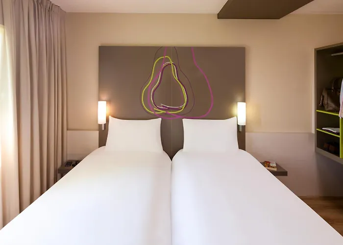 Ibis Styles Lleida 2*