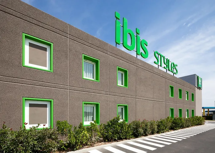 Ibis Styles Lleida 2*
