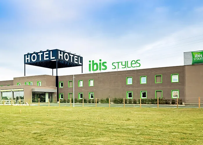 Otel Ibis Styles Lleida 2*