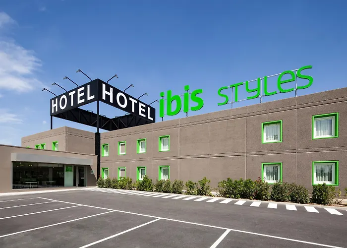 Otel Ibis Styles Lleida Torrefarrera