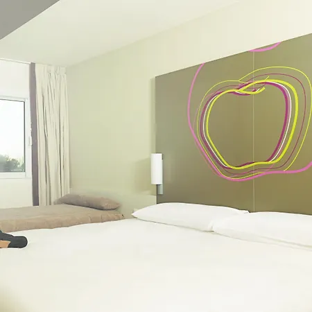 Ibis Styles Lleida Hotell Torrefarrera