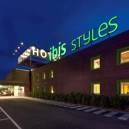 Hotel Ibis Styles Lleida 2*