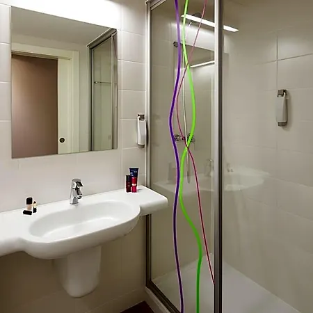 Ibis Styles Lleida 2*
