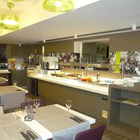 Hotel Ibis Styles Lleida 2*