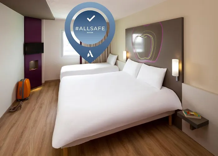 فندق Ibis Styles Lleida تورّيفارّيرا