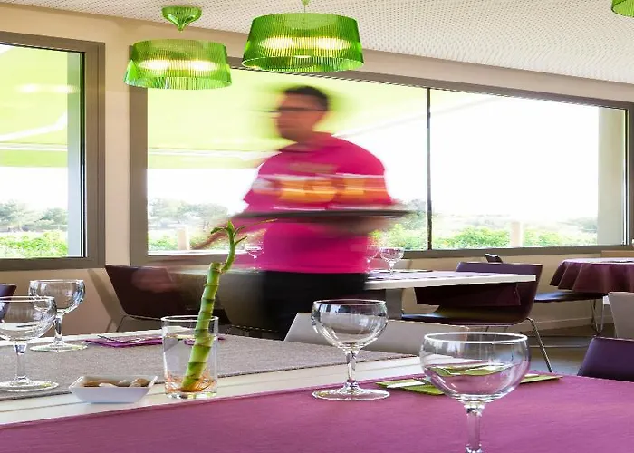 Ibis Styles Torrefarrera Hotel