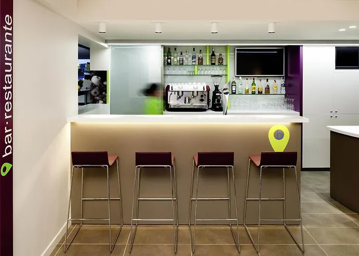 Hotel Ibis Styles Torrefarrera 2*