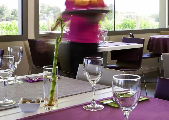 Ibis Styles Lleida 2* تورّيفارّيرا